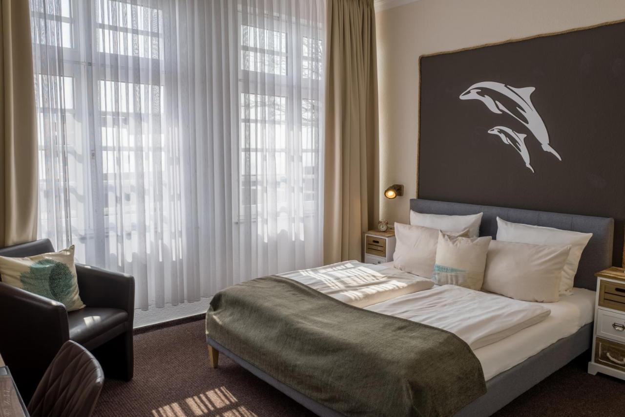 Akzent Strandhotels Seestern, Delphin & Lachs Вилхелмсхафен Екстериор снимка