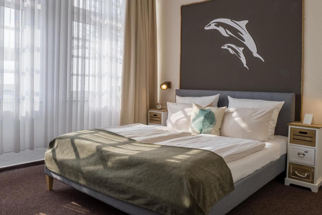 Akzent Strandhotels Seestern, Delphin & Lachs Вилхелмсхафен Екстериор снимка