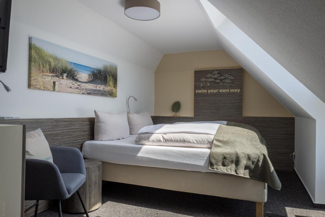 Akzent Strandhotels Seestern, Delphin & Lachs Вилхелмсхафен Екстериор снимка